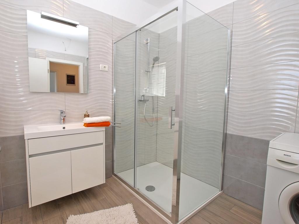 Apartments Nadija 1366 พูลา ภายนอก รูปภาพ